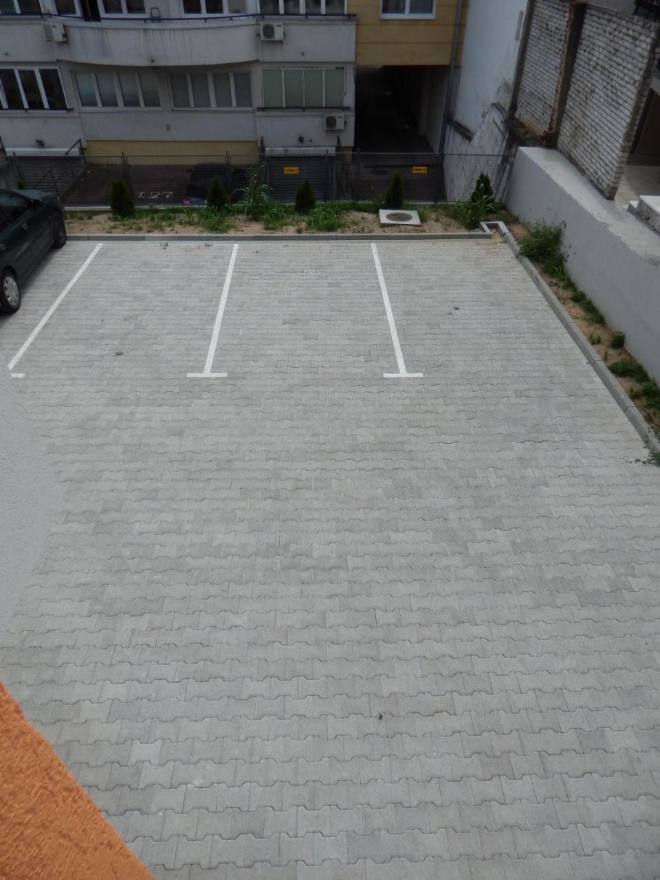 Apartments Center Kg Kragujevac Luaran gambar
